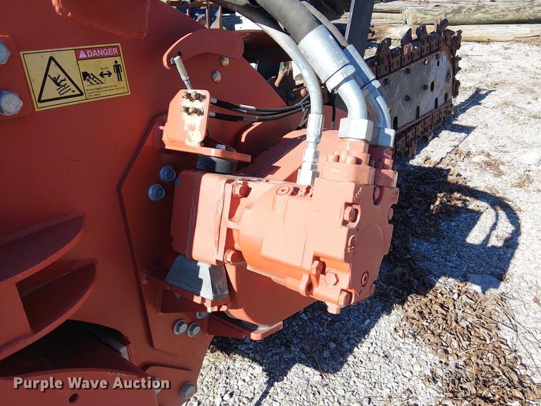 image for item DJ7906 Ditch Witch H911 trencher