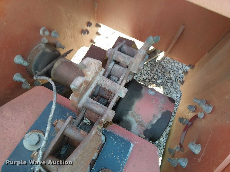 image for item DJ7906 Ditch Witch H911 trencher