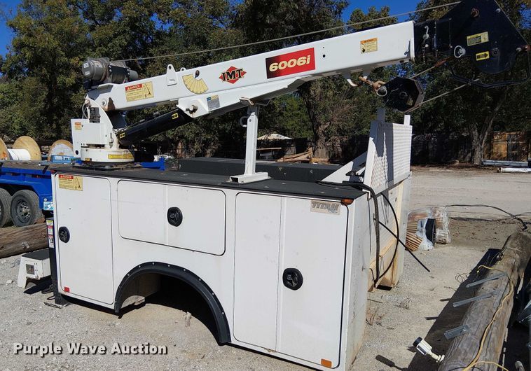 image for item DJ7907 Utility bed