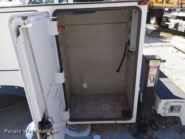 image for item DJ7907 Utility bed