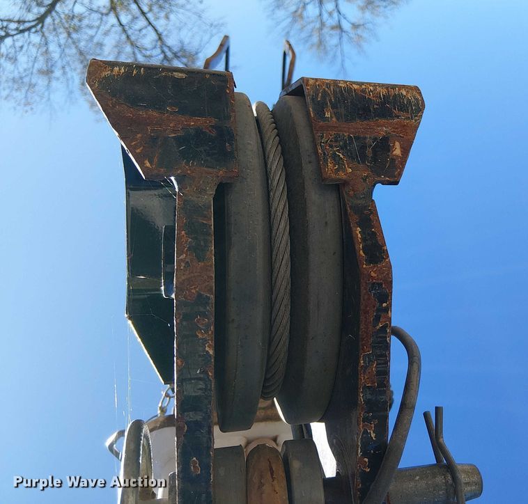 image for item DJ7907 Utility bed