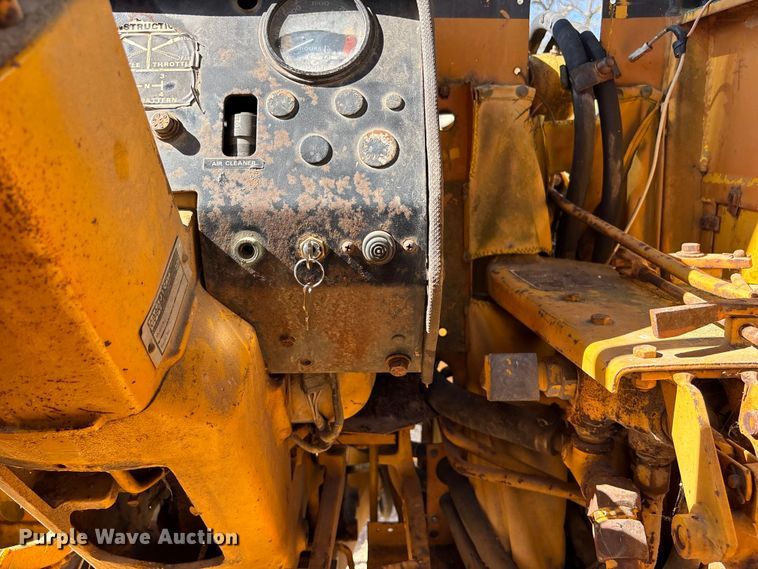image for item DK0021 1974 Case 580B backhoe