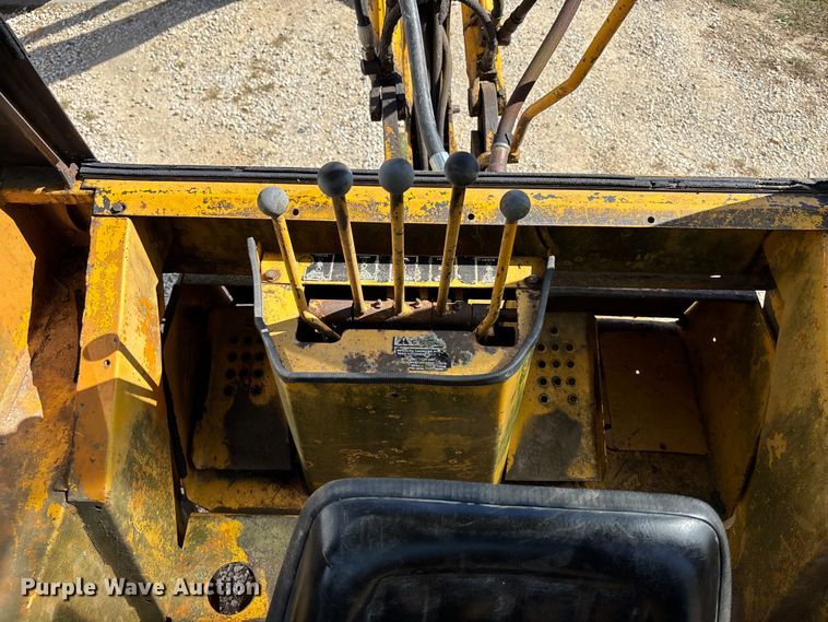 image for item DK0021 1974 Case 580B backhoe