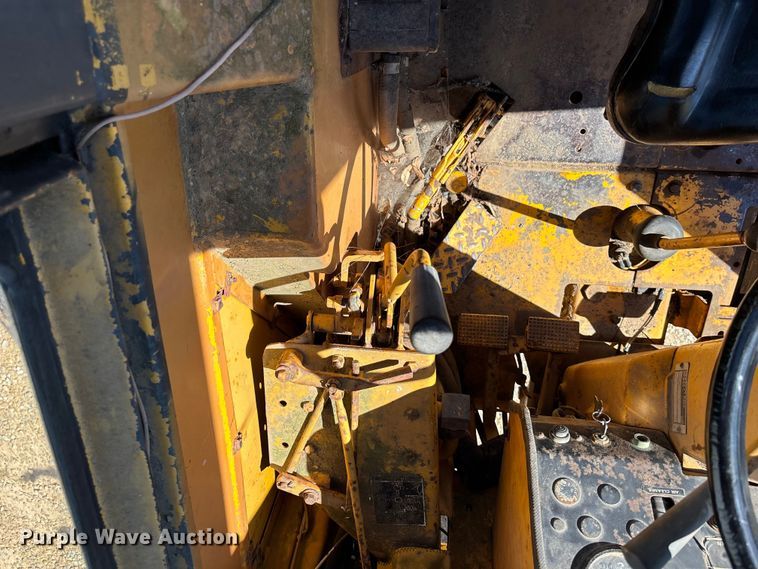 image for item DK0021 1974 Case 580B backhoe