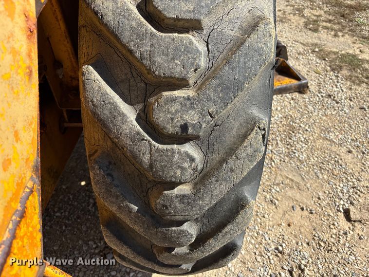 image for item DK0021 1974 Case 580B backhoe