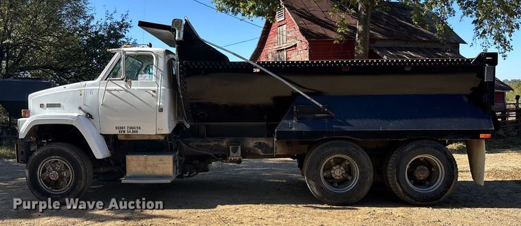 image for item DK0029 1984 GMC  Brigadier dump truck