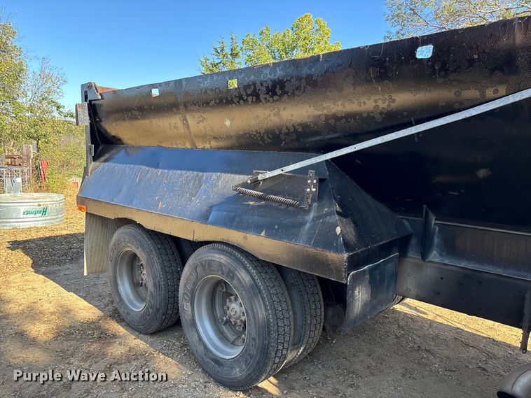 image for item DK0029 1984 GMC  Brigadier dump truck