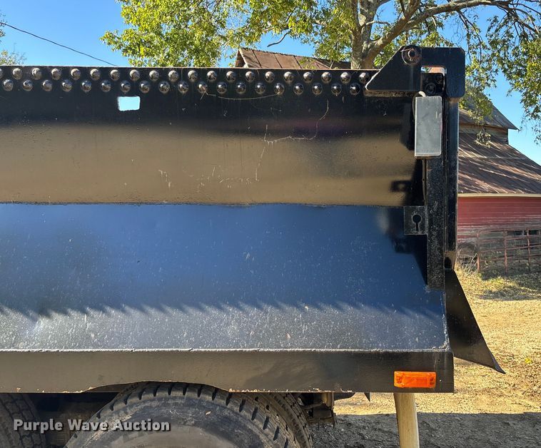 image for item DK0029 1984 GMC  Brigadier dump truck