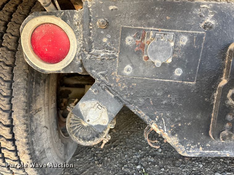 image for item DK0029 1984 GMC  Brigadier dump truck