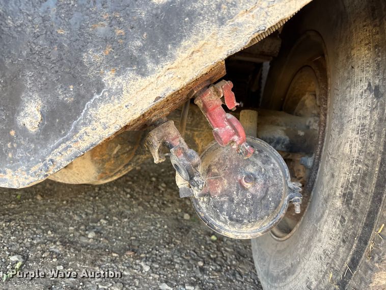 image for item DK0029 1984 GMC  Brigadier dump truck