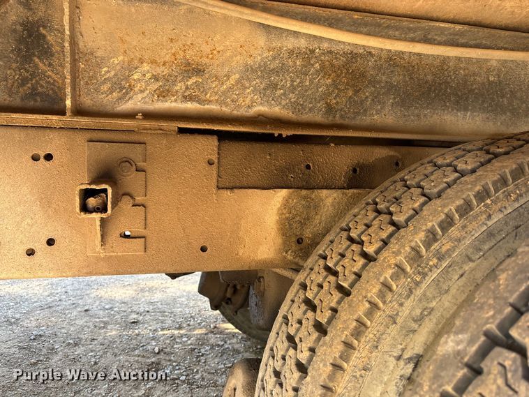 image for item DK0029 1984 GMC  Brigadier dump truck