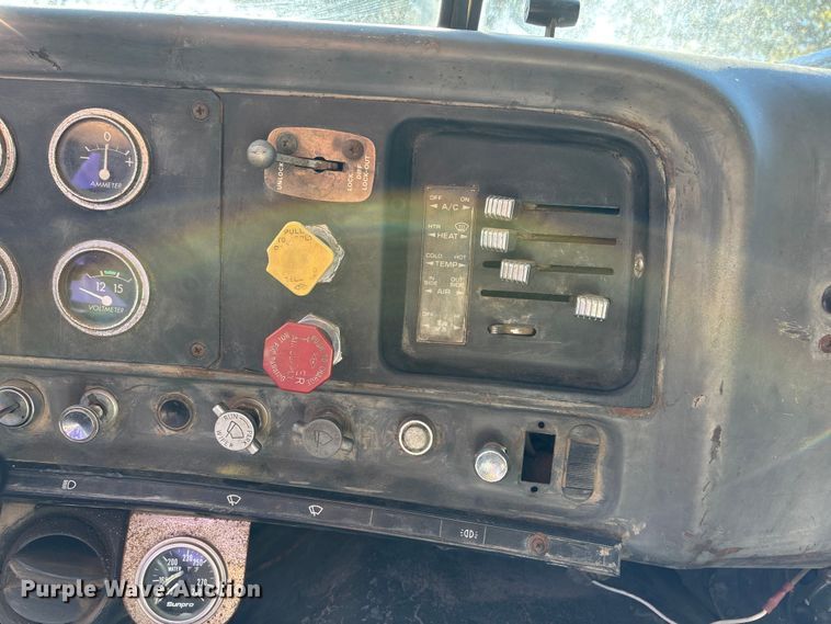 image for item DK0029 1984 GMC  Brigadier dump truck