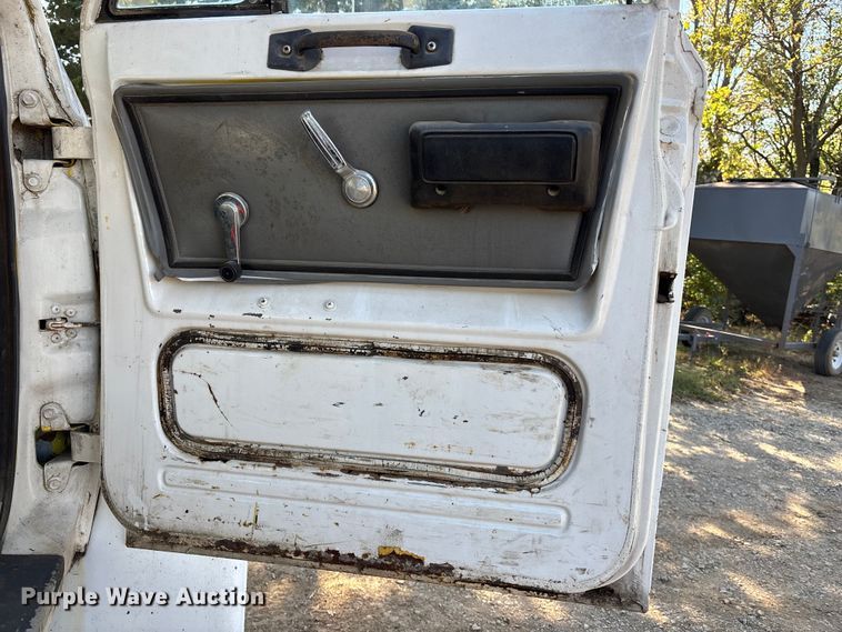 image for item DK0029 1984 GMC  Brigadier dump truck