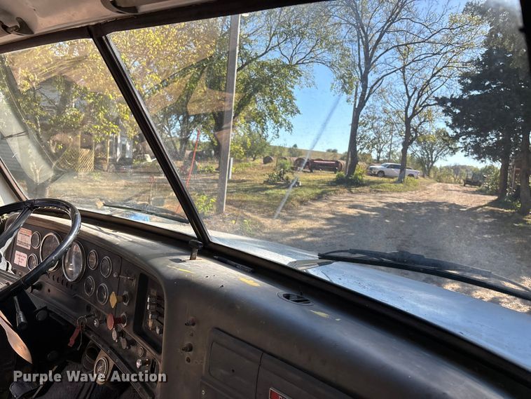 image for item DK0029 1984 GMC  Brigadier dump truck