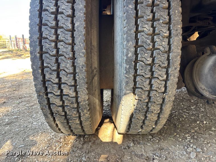 image for item DK0029 1984 GMC  Brigadier dump truck