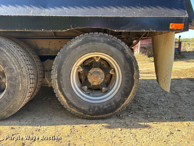 image for item DK0029 1984 GMC  Brigadier dump truck