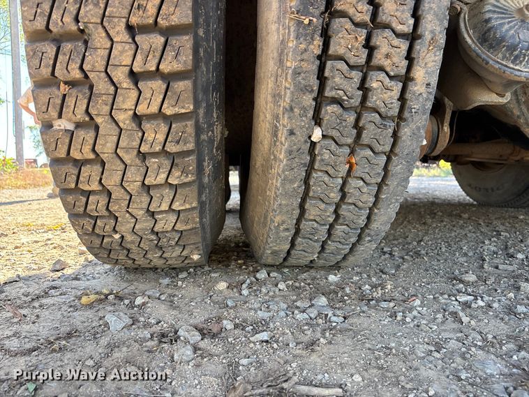 image for item DK0029 1984 GMC  Brigadier dump truck