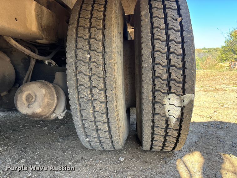 image for item DK0029 1984 GMC  Brigadier dump truck