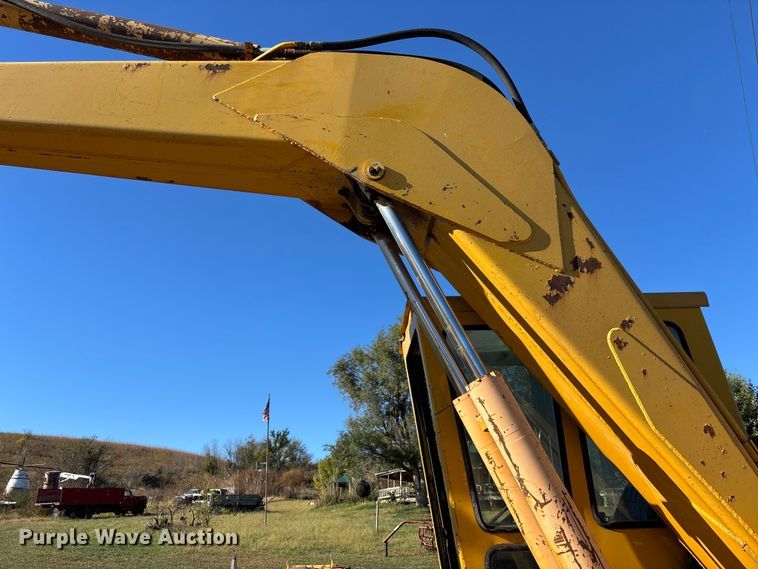 image for item DK0032 1980 John Deere 690BB excavator