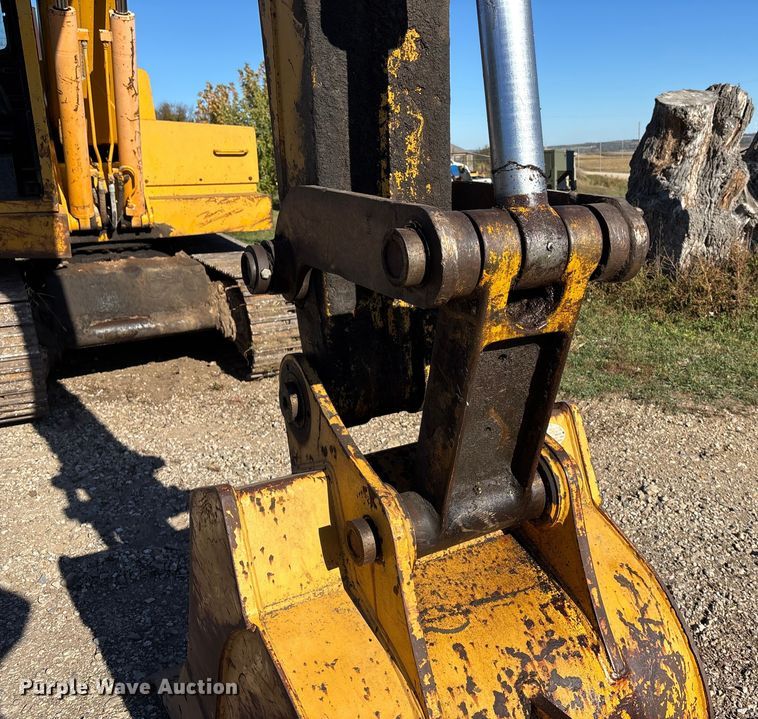 image for item DK0032 1980 John Deere 690BB excavator