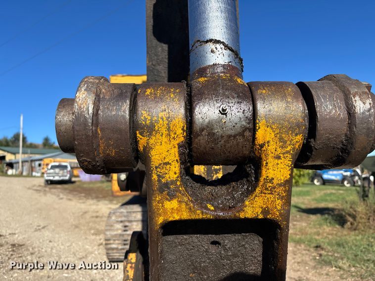 image for item DK0032 1980 John Deere 690BB excavator