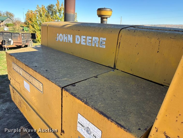 image for item DK0032 1980 John Deere 690BB excavator