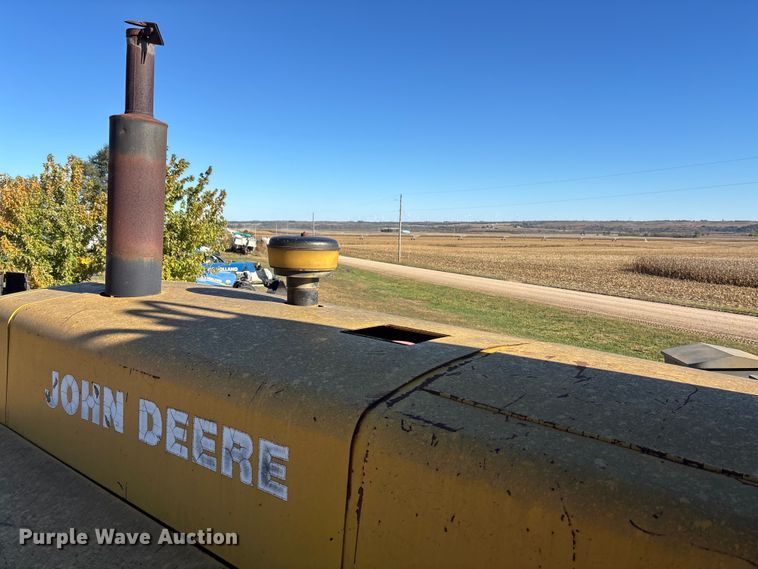 image for item DK0032 1980 John Deere 690BB excavator