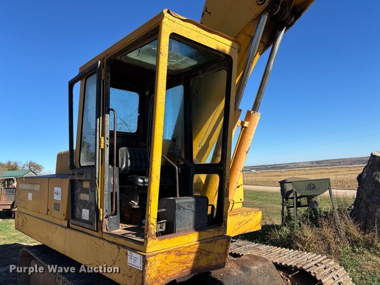 image for item DK0032 1980 John Deere 690BB excavator