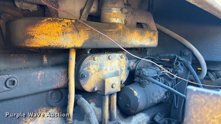 image for item DK0032 1980 John Deere 690BB excavator