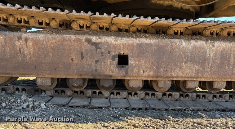 image for item DK0032 1980 John Deere 690BB excavator