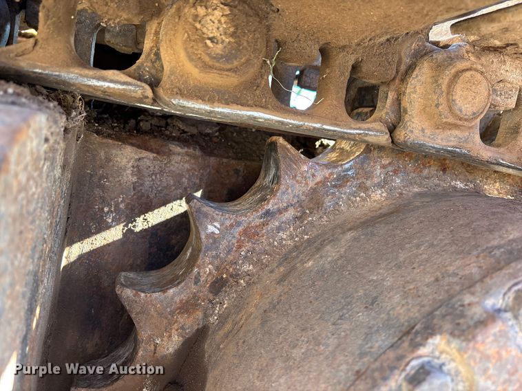 image for item DK0032 1980 John Deere 690BB excavator