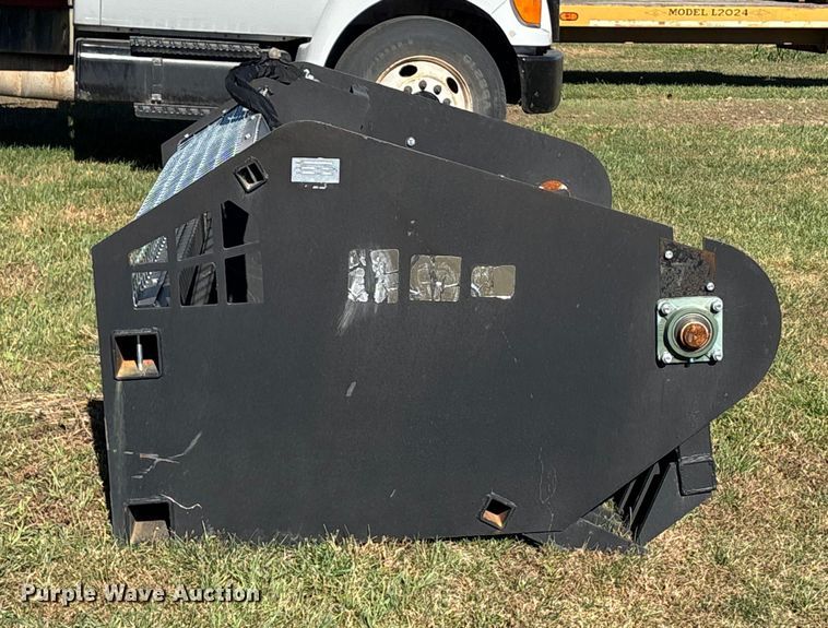 image for item DK0036 2024 skid steer screening bucket