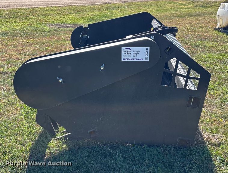 image for item DK0036 2024 skid steer screening bucket