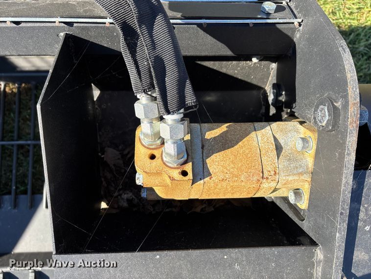 image for item DK0036 2024 skid steer screening bucket