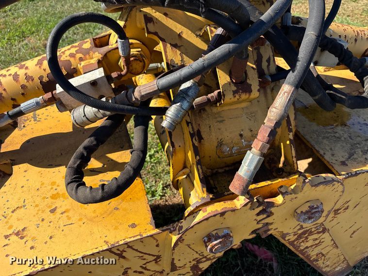 image for item DK0038 Clamshell bucket