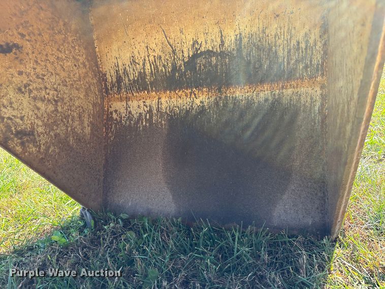 image for item DK0038 Clamshell bucket