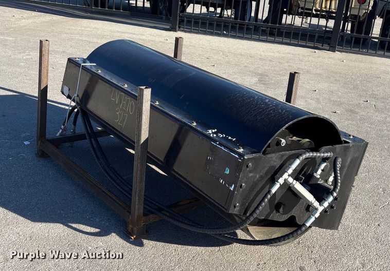 image for item DK0097 2025 GIYI  GY-CW59 skid steer vibratory roller