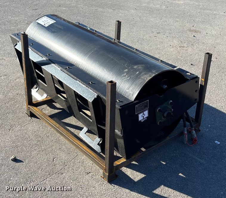 image for item DK0097 2025 GIYI  GY-CW59 skid steer vibratory roller