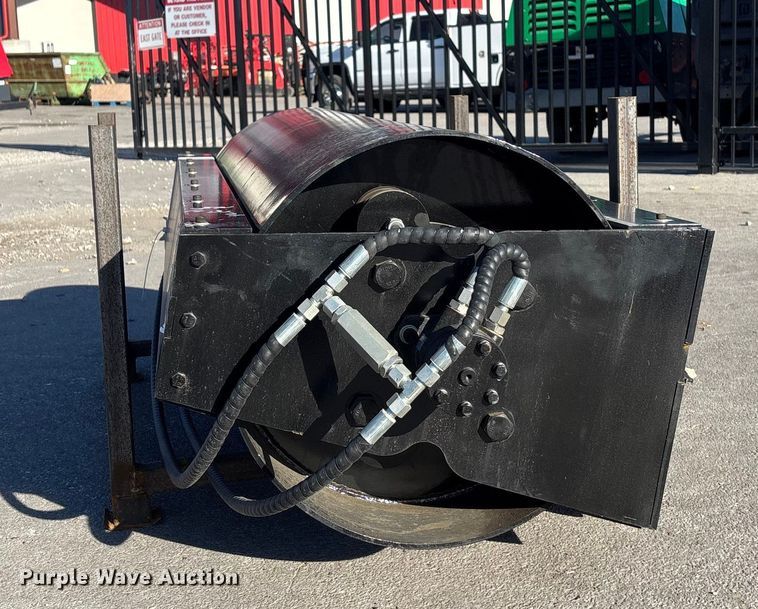 image for item DK0097 2025 GIYI  GY-CW59 skid steer vibratory roller