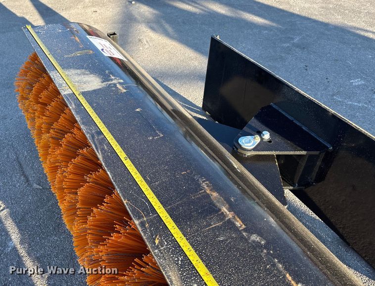 image for item DK0098 SE61 skid steer sweeper