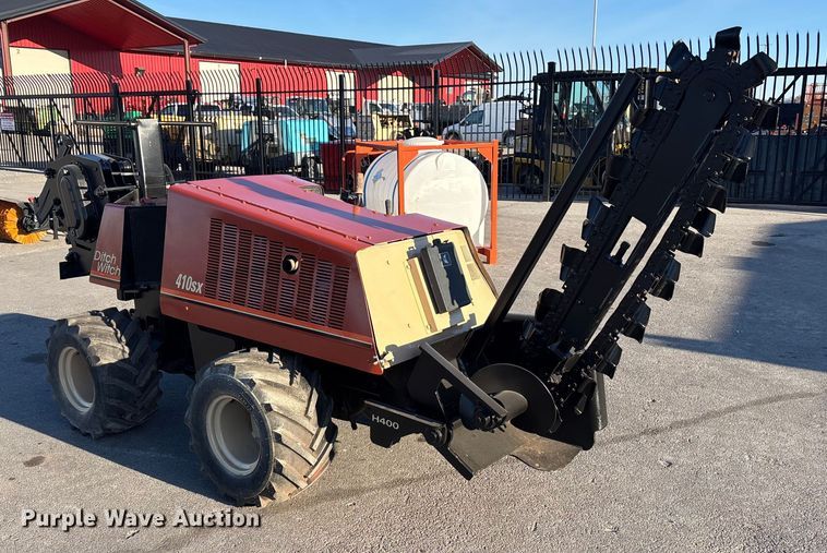 image for item DK0100 2000 Ditch Witch 410 SXD trencher