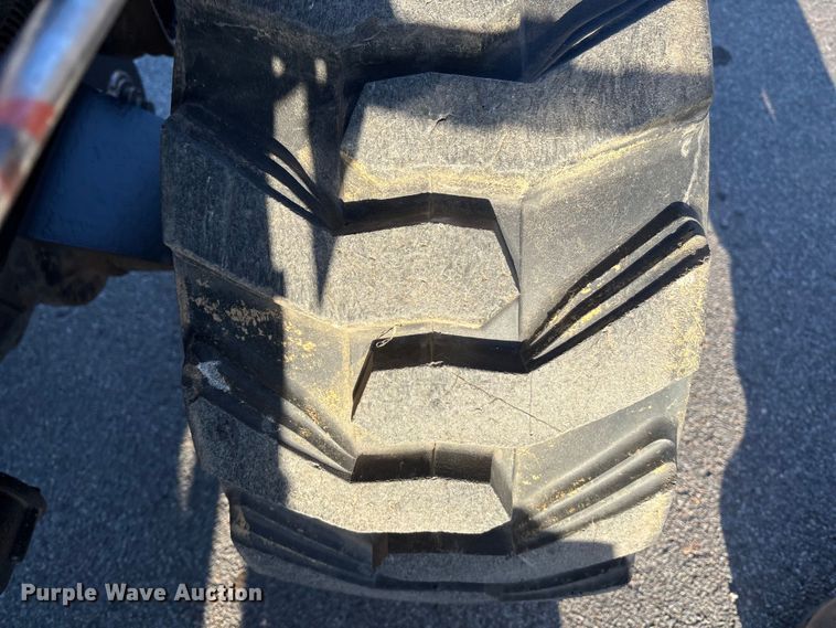 image for item DK0100 2000 Ditch Witch 410 SXD trencher