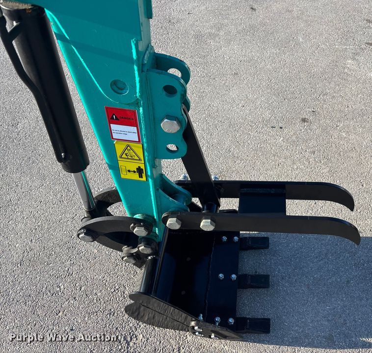 image for item DK0102 2025 CFG Industrial MH12 RX mini excavator