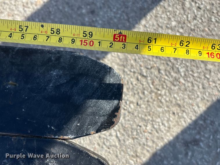 image for item DK0110 GIYI SF60 skid steer forks