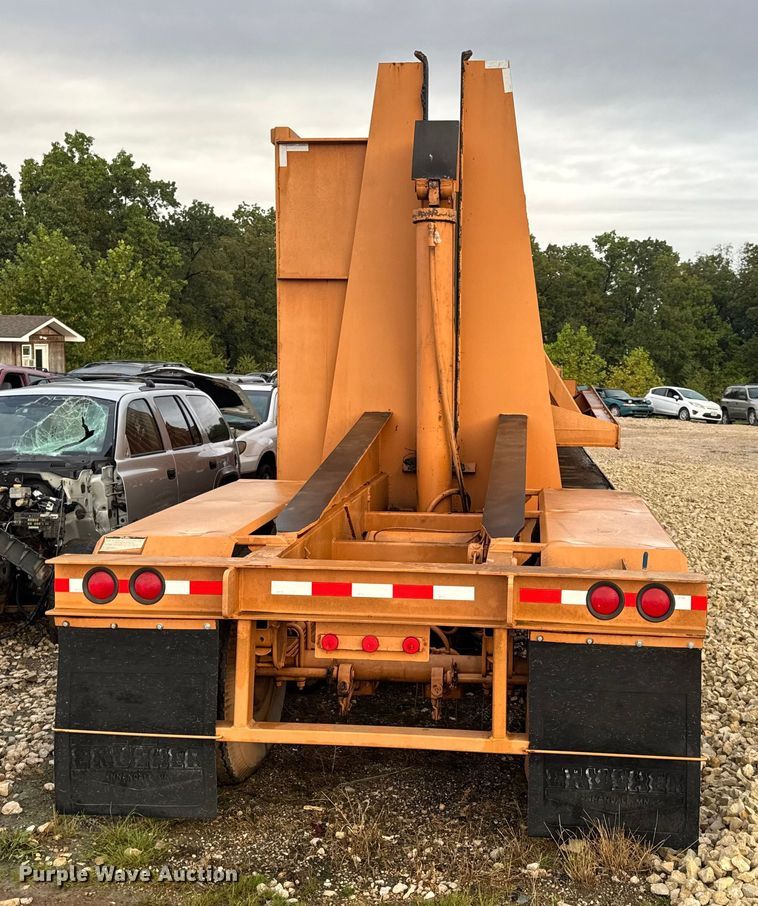 image for item DO2274 R.M. Johnson Model B E-Z Crusher car crusher trailer