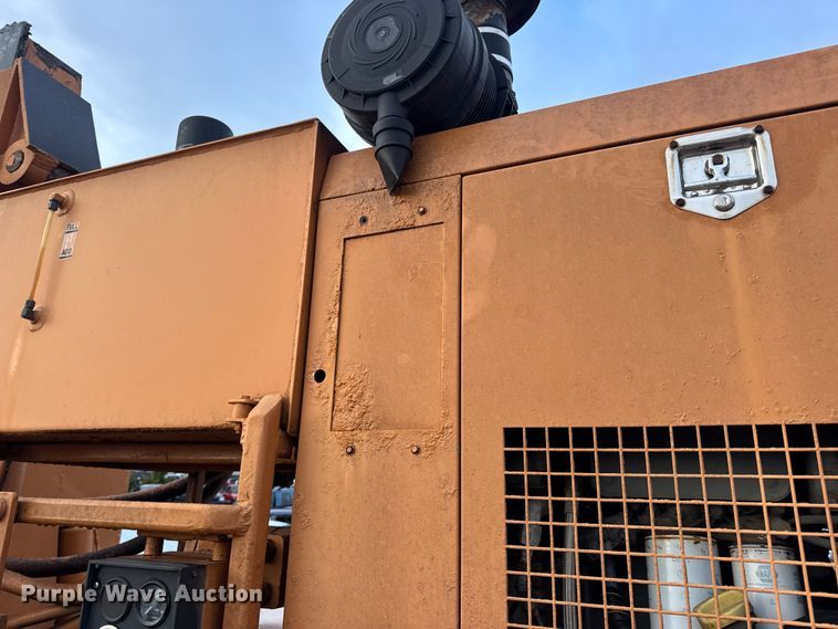 image for item DO2274 R.M. Johnson Model B E-Z Crusher car crusher trailer