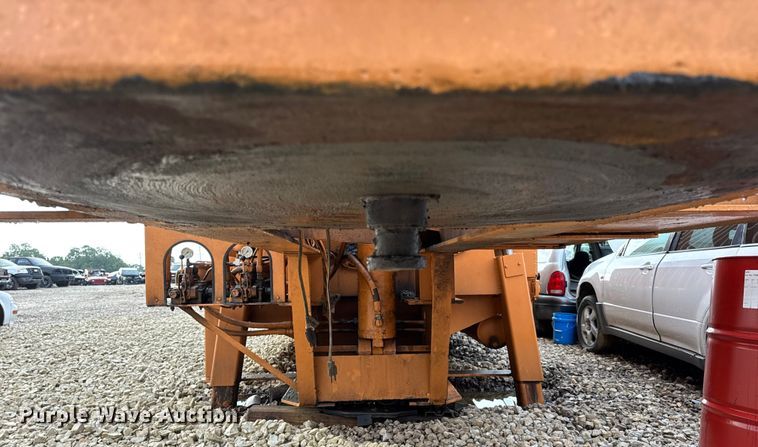 image for item DO2274 R.M. Johnson Model B E-Z Crusher car crusher trailer