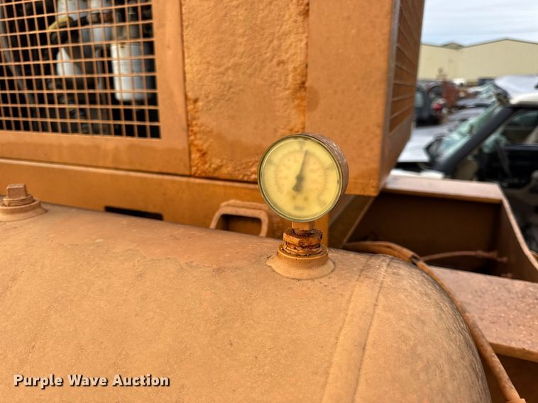 image for item DO2274 R.M. Johnson Model B E-Z Crusher car crusher trailer