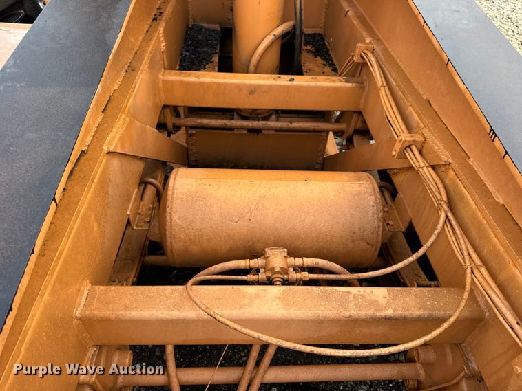 image for item DO2274 R.M. Johnson Model B E-Z Crusher car crusher trailer