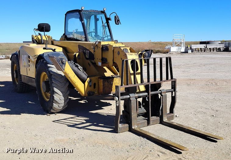 MANIPULADOR 2010 CATERPILLAR